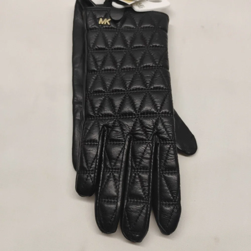 NWT Michael Kors Black Quilted Leather Touch Tech Gloves Women S Gold MK Logo